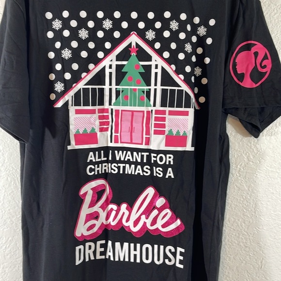 BARBIE All I Want For Christmas Is A Barbie Dreamhouse Graphic Tee Large New - Picture 1 of 4